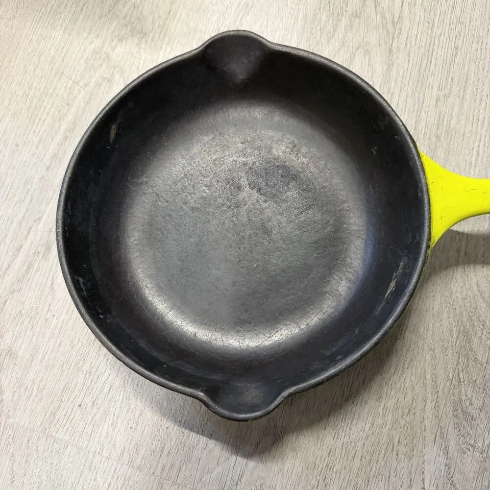 Vtg Le Creuset Cast Iron Skillet Double Pour Spouts Pan #20 & Lid Harmonic Green